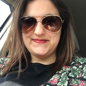 Meet your Posher, Rachel